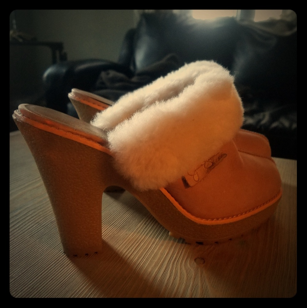 Jessica Simpson suede clogs